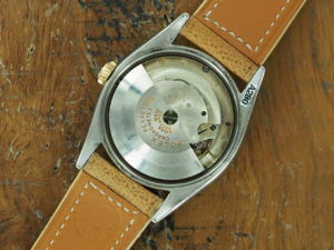 Internals of 1953 S/Gold Rolex Datejust big bubble back ref 6105